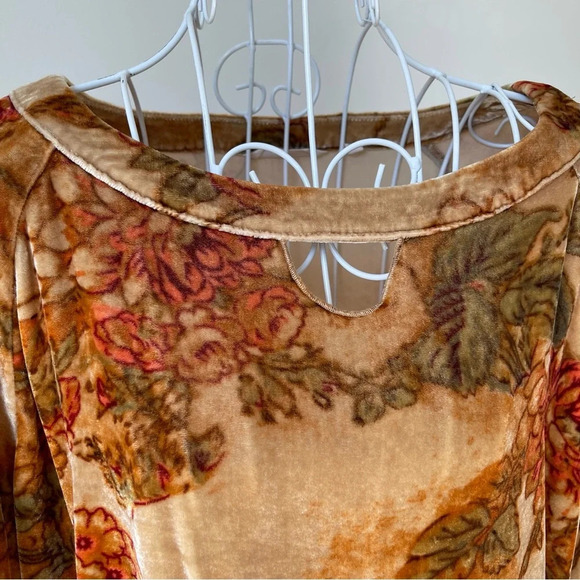 Soft Surroundings Gold Velour Floral Pullover Long Sleeve Top Silk Rayon SZ XLP - Picture 7 of 9